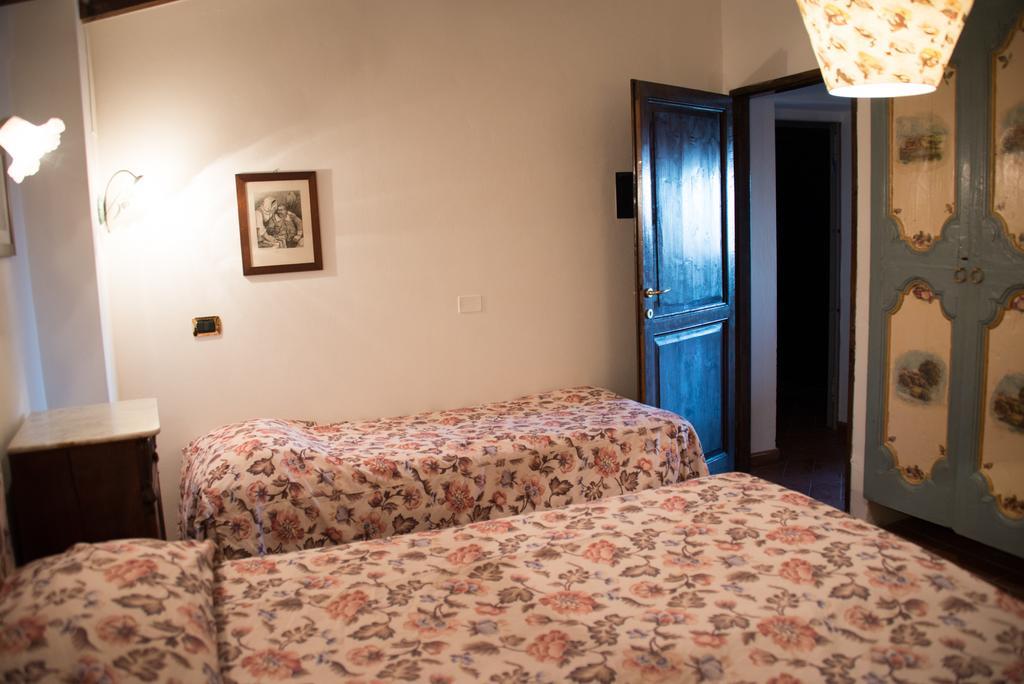 Borgo La Dogana Tuoro sul Trasimeno Ruang foto