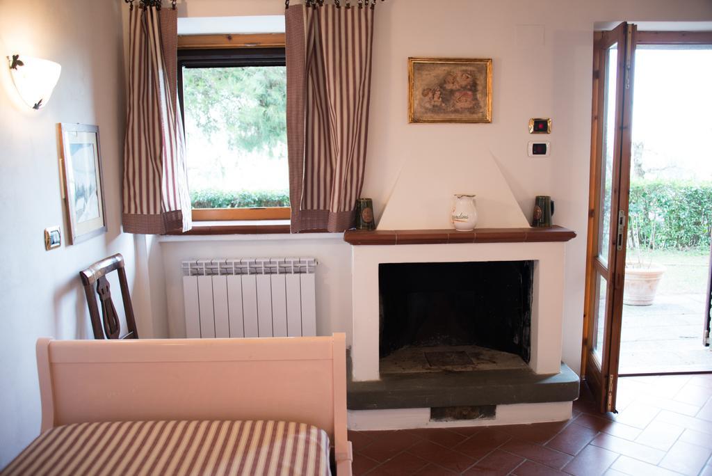 Borgo La Dogana Tuoro sul Trasimeno Ruang foto
