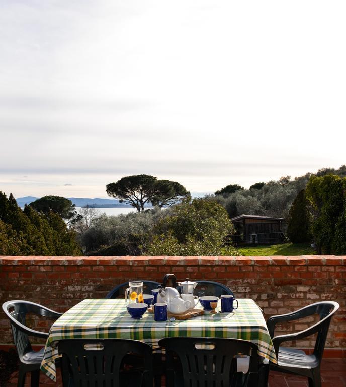 Borgo La Dogana Tuoro sul Trasimeno Bagian luar foto