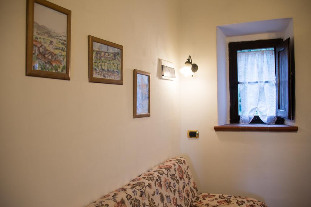 Borgo La Dogana Tuoro sul Trasimeno Bagian luar foto